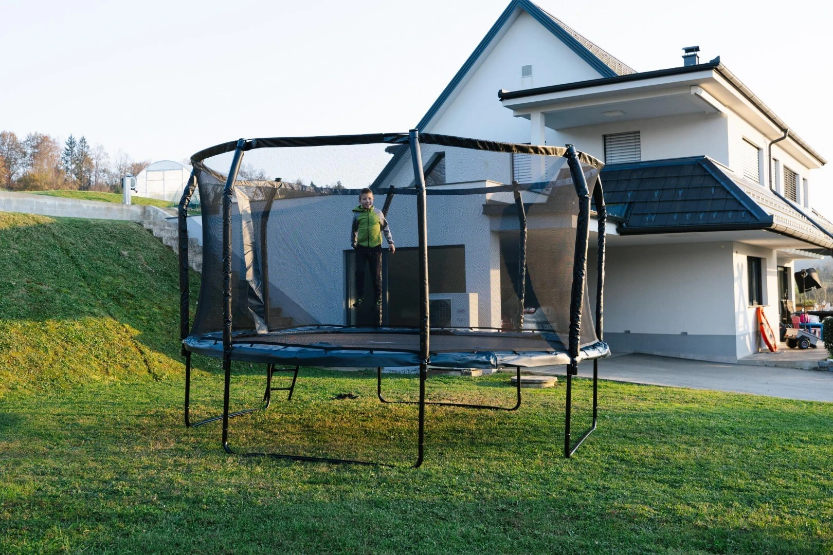 Akrobat Orbit Pro trampoline in anthracite
