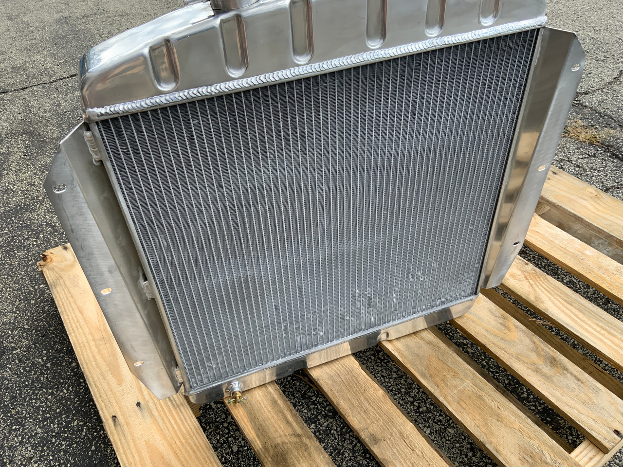 GMT567A - Cold Case Direct-Fit Aluminum Radiators 55-59 Chevy Truck