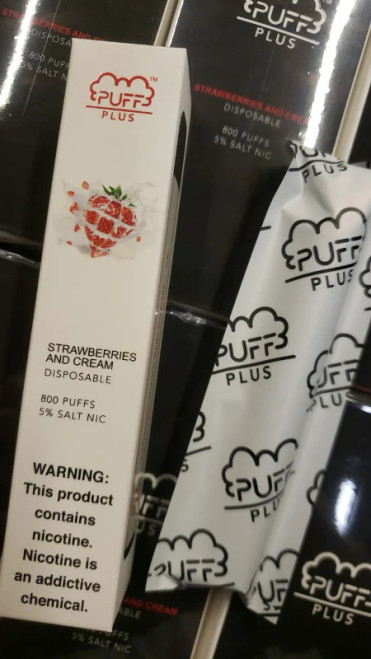 Puff Bar Plus Strawberries and Cream
