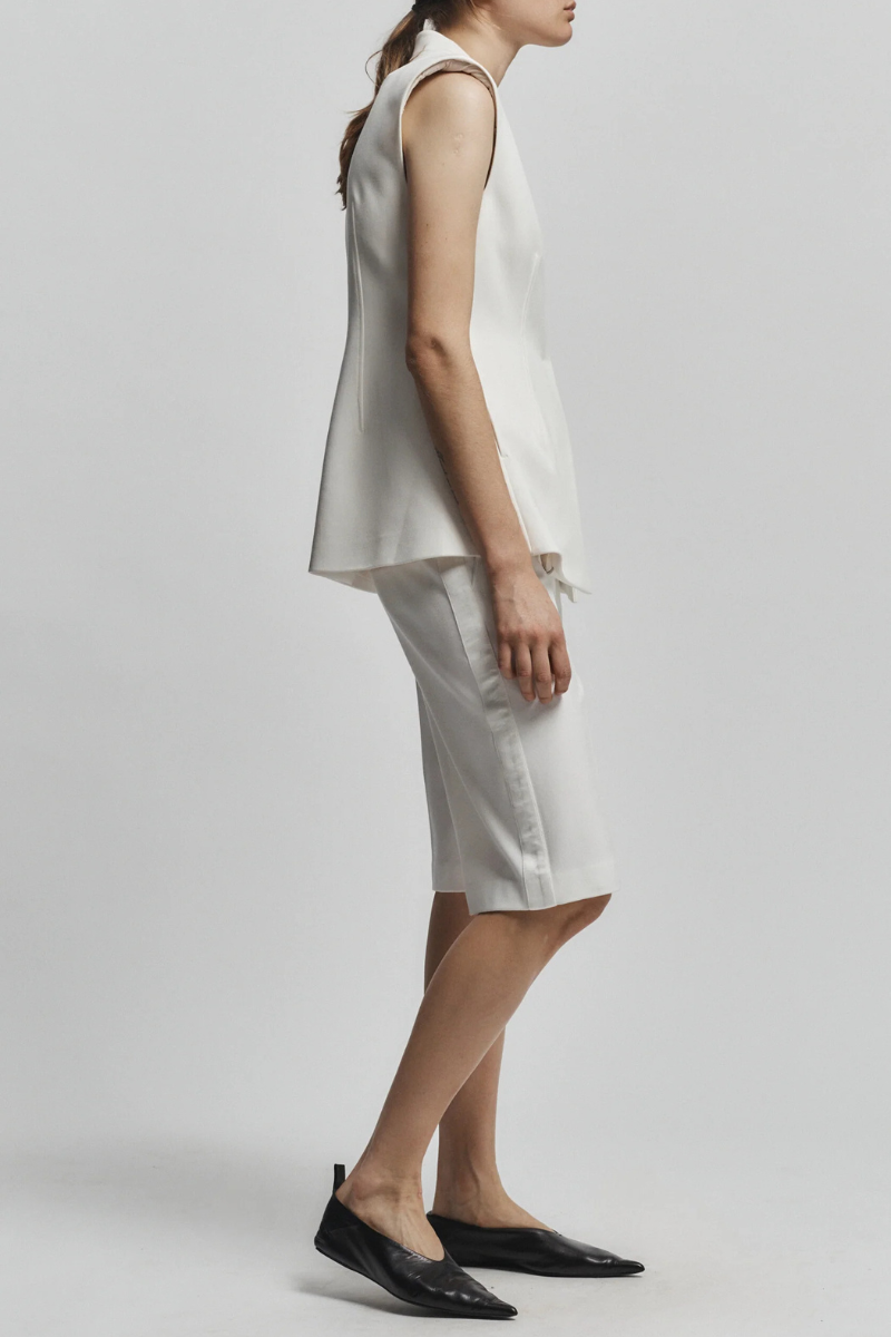 Saint Art Cora Tailored Vest side