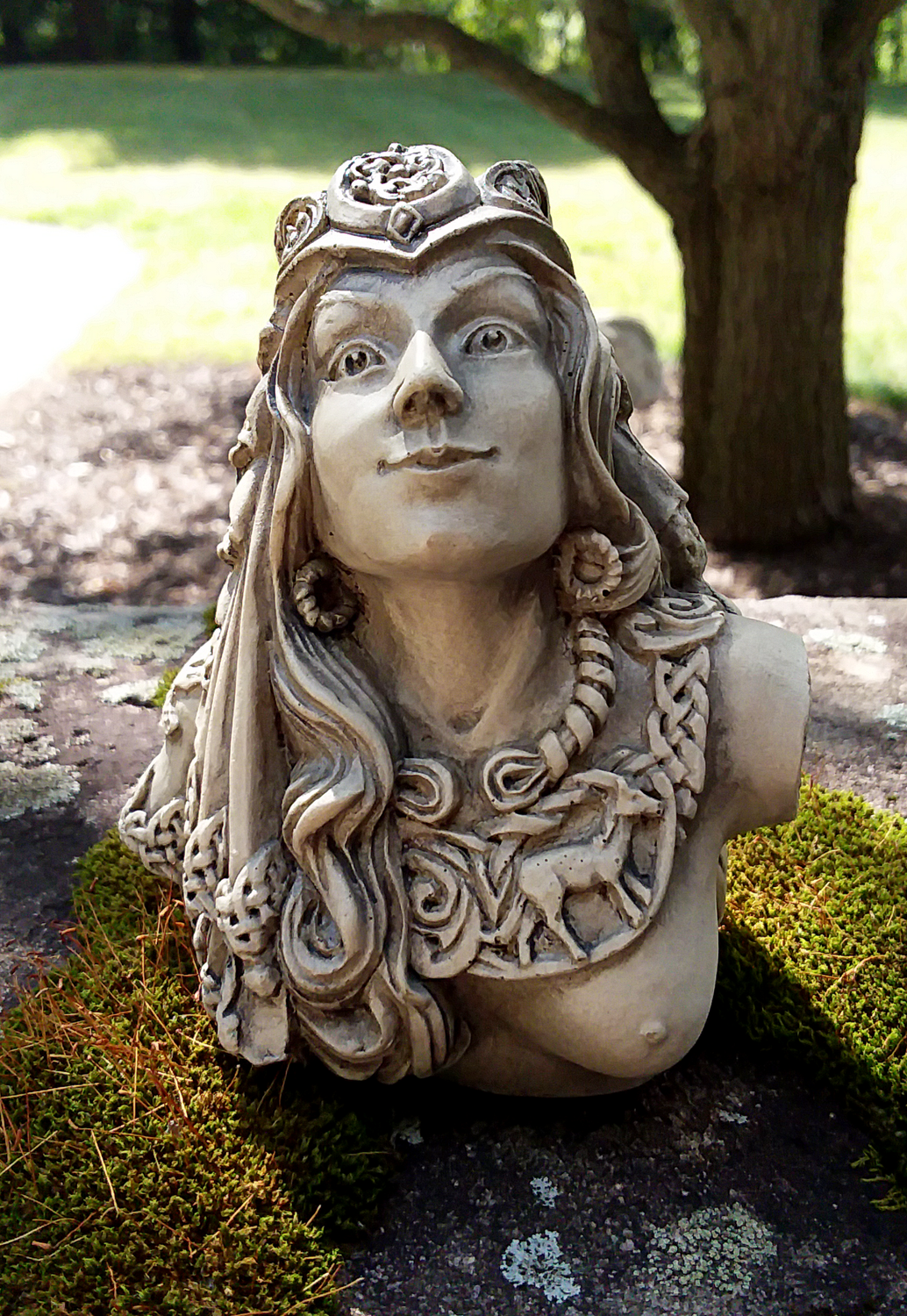 Small Rhiannon Statue