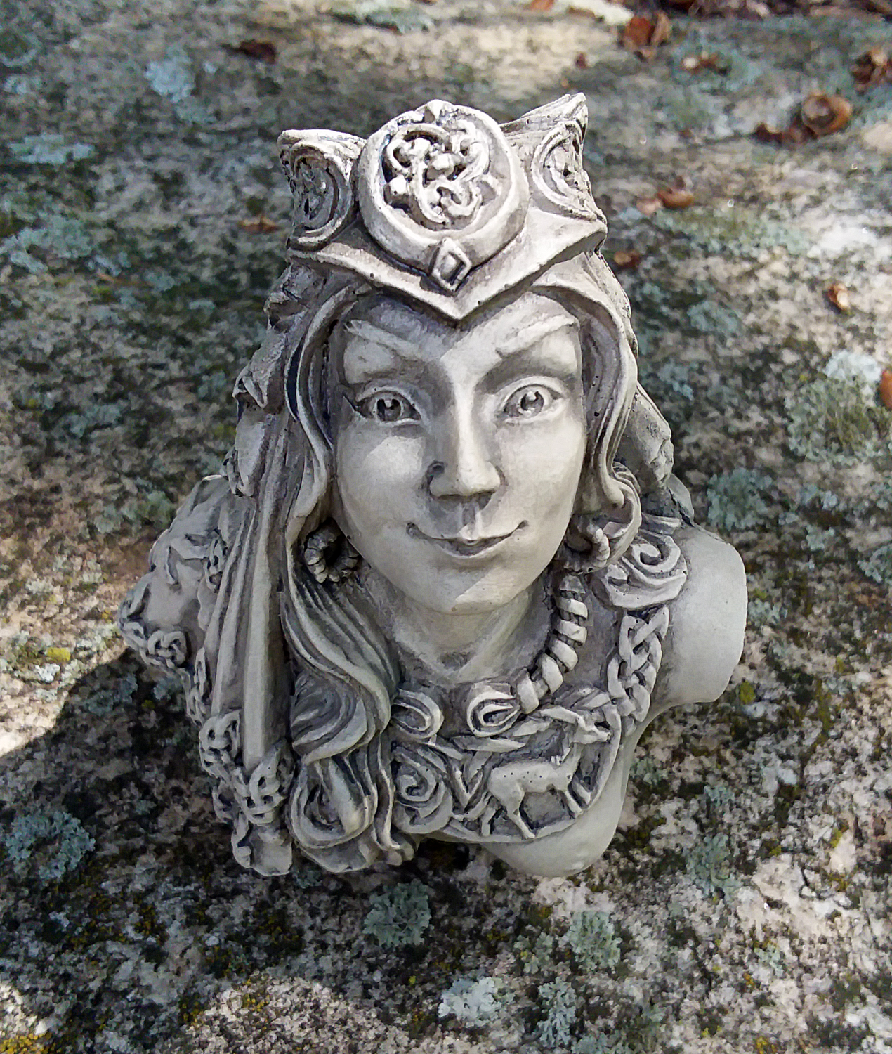 Small Rhiannon Statue