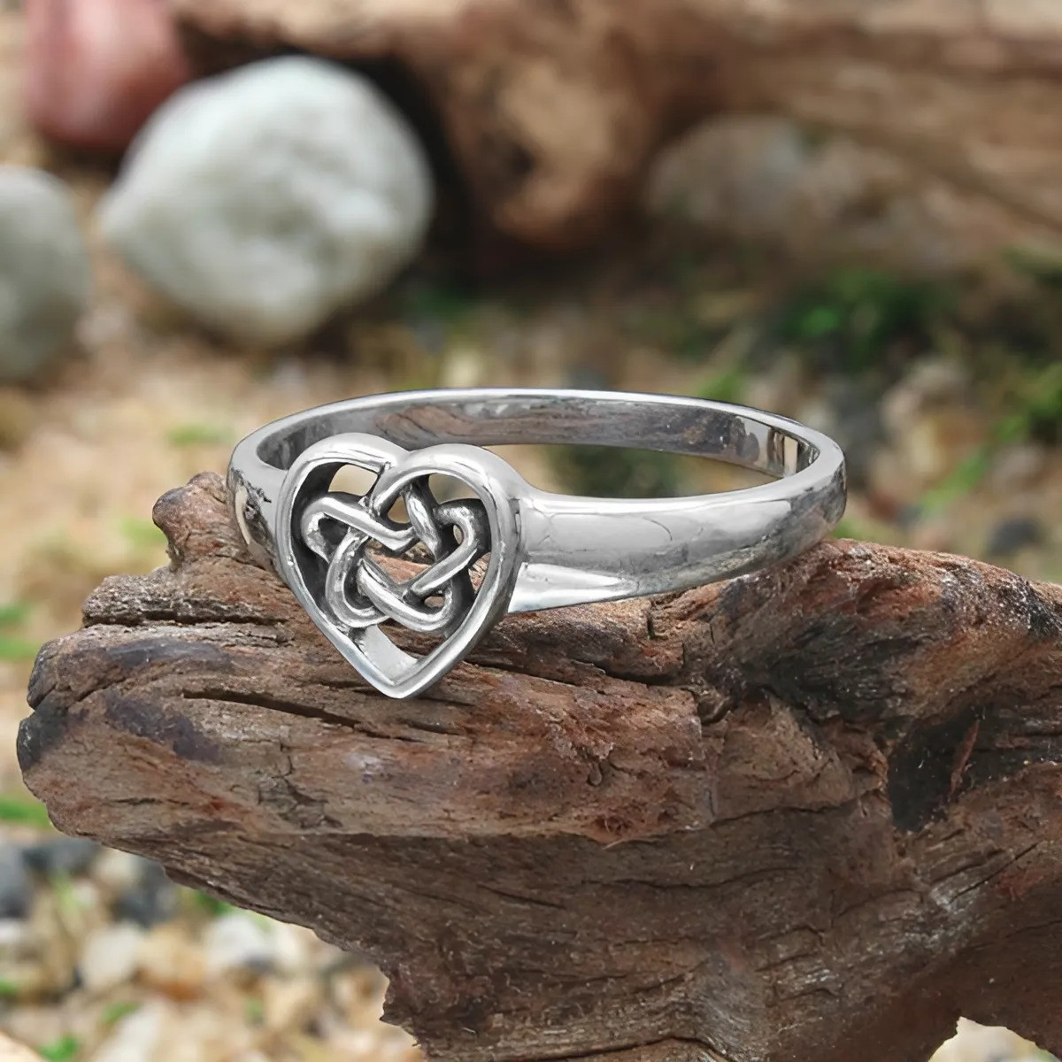 Pentagram Heart Ring | Sterling SIlver