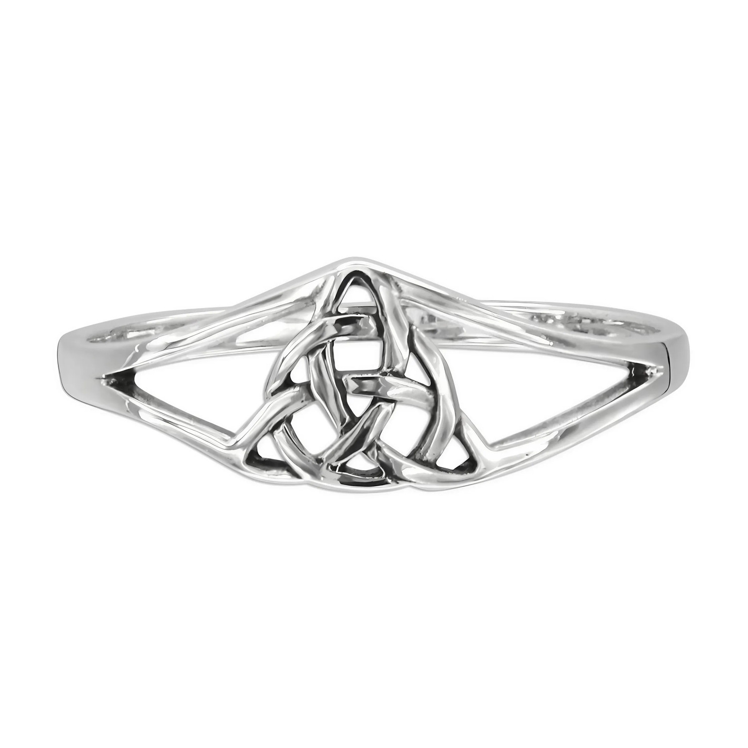 Close-up of the interwoven Triquetra knot design on a sterling silver Celtic ring