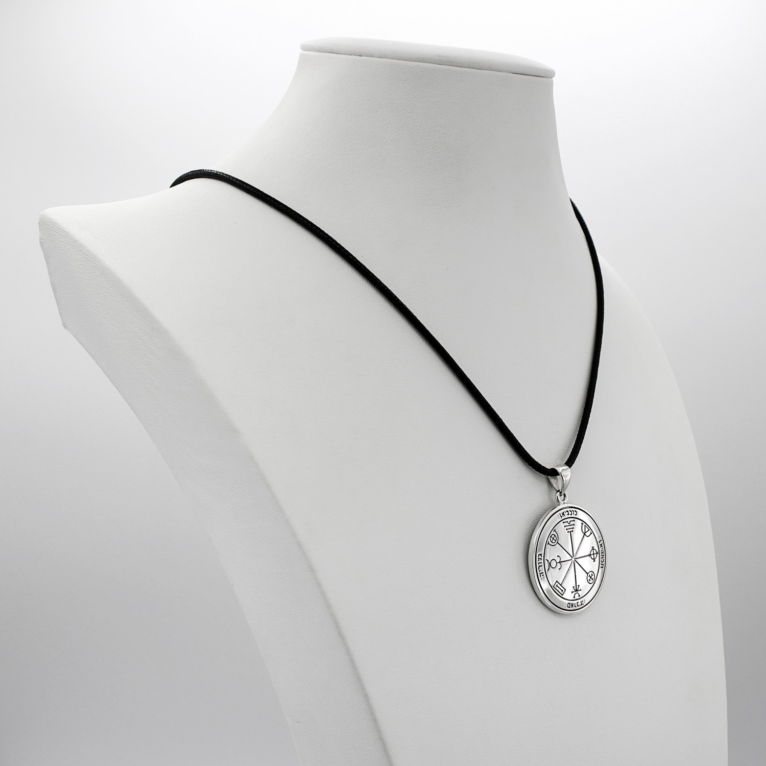 3rd Pentacle of Mercury Medallion with Eight-Spoke Radial Sigil Design