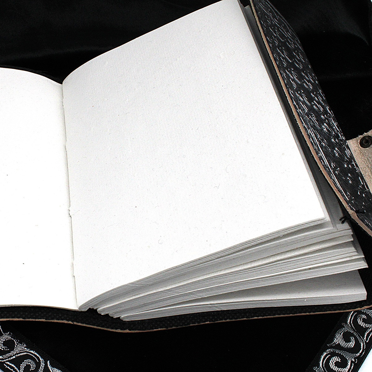 Book of Shadows - Black Pentacle - Wiccan Book | Altar Tools & Supplies | Black Pentacle Grimoire | Sacred Wiccan Book | Spell Books | Ritual Witchcraft Book | dark academia witchy aesthetic