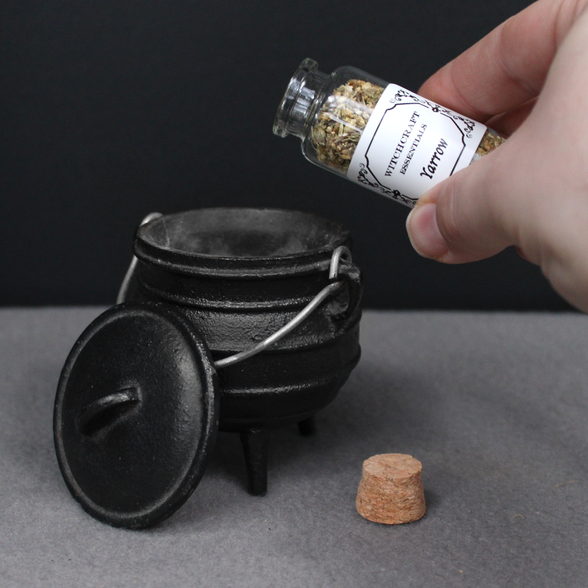 Yarrow - Witchcraft Essentials - Apothecary  Bottle