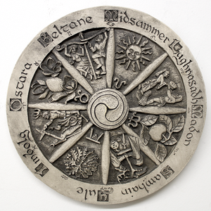 Wheel of the Year Plaque | Traditional Yule Decoration | For Pagans and Witches | Wiccan Yule Altar Supplies & Tools | Witch Shop
