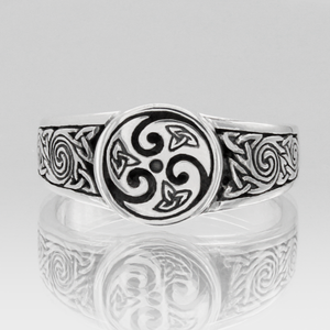 Celtic Knot Spiral Ring Triquetra Ring : Celtic Knot Triskele Spiral Ring - Druid Band - Pagan Jewelry - Witch Store Supplies