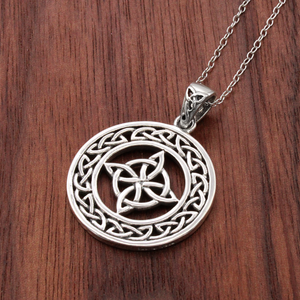 Witches Knot Necklace – Wiccan Protection Amulet & Celtic Talisman for Warding Negative Energy - Sterling Silver Witches Knot, Protection Amulet, Celtic Four Cornered Knot Talisman, Magic Knot Jewelry, Wiccan Talisman Necklace, Pagan Protection Symbol, Hexefu Sigil,