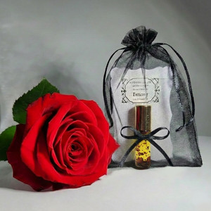 Witchcraft Essential : Enticing Passion & Love Oil Handcrafted Ritual Oils