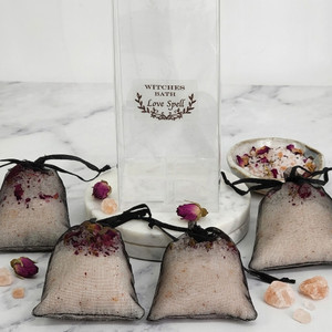 Witches Bath | Love Spell - Ritual Bath 4 Pack with Dead Sea Salt