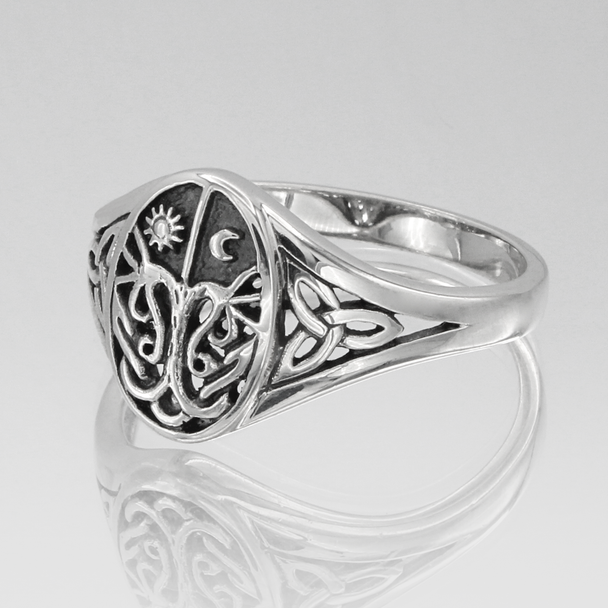 Explore our Tree of Life Ring a part of our collection of witchcraft jewelry. This unique pagan ring is a perfect choice for those who appreciate Druid jewelry and the symbolism of Wicca. The design features the iconic Tree of Life, making it a powerful piece for anyone practicing paganism. This is more than just jewelry; it's a statement of your craft.