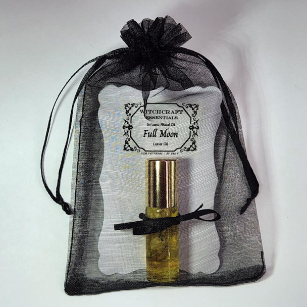 Amplify your intentions with our Full Moon Ritual Oil. This versatile anointing oil is designed for Wiccan spells, rituals, and to enhance all your ceremonies. A powerful conjure oil, it's an invaluable addition to any pagans occult oils collection or witchcraft cabinet
