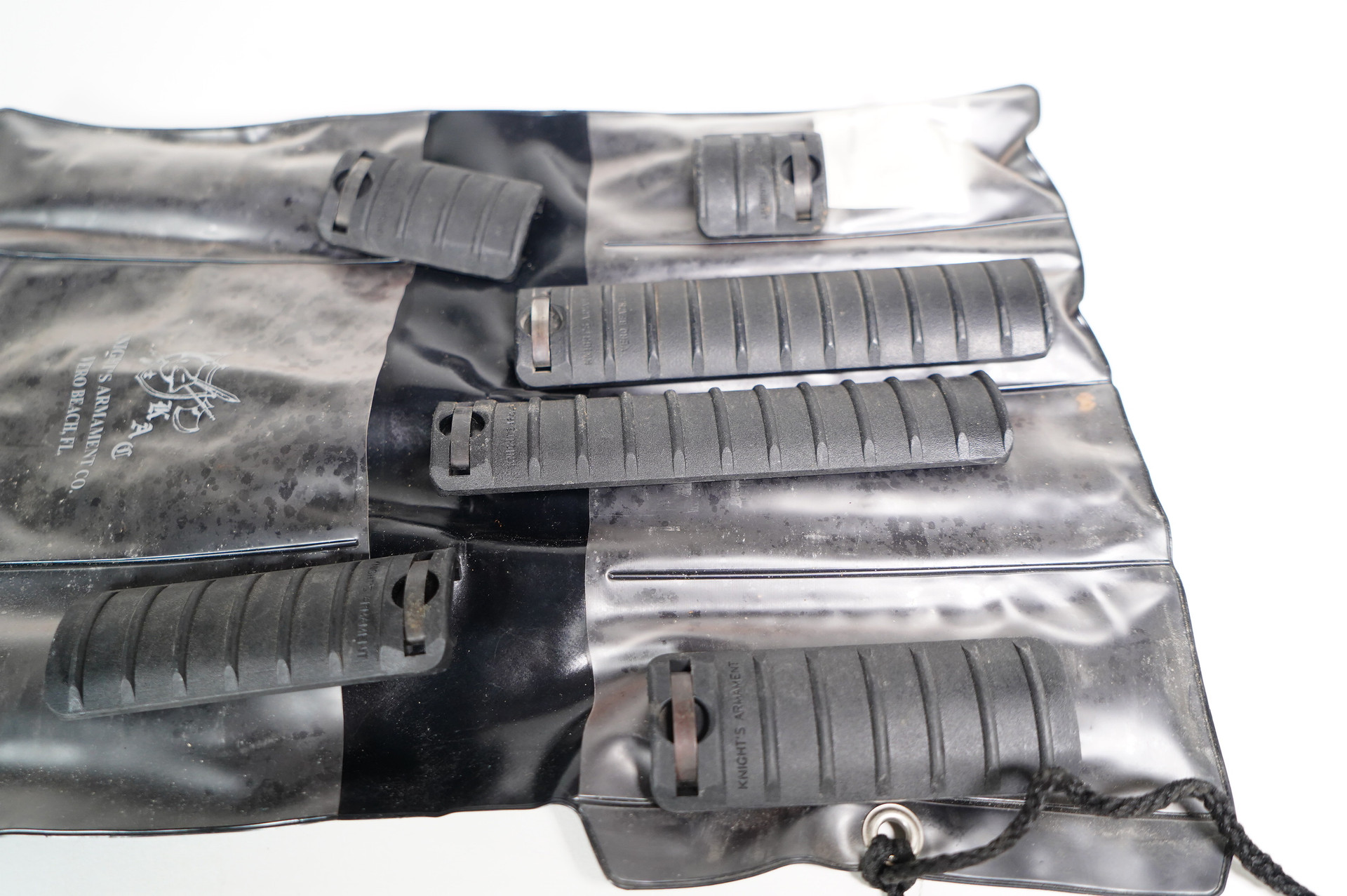 Knight's Armament Rail Cover Kit RAS with case