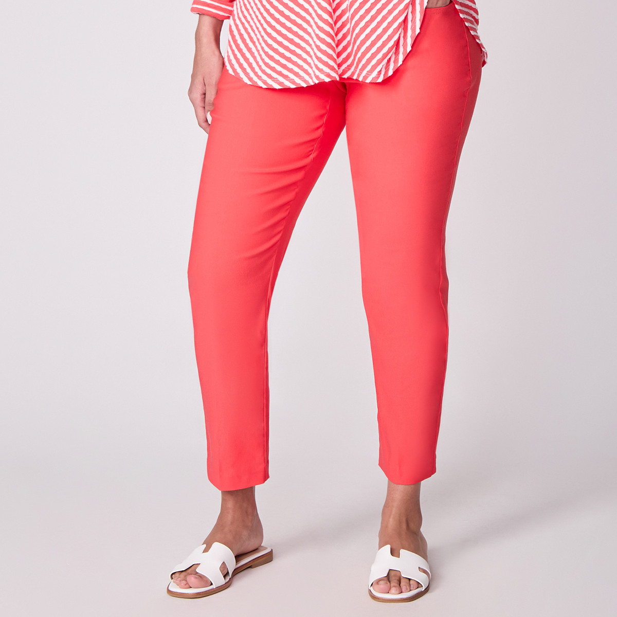 パンツ RUBY Women's Everyday Soft Cropped Girlfriend Pant | Ruby Rd.