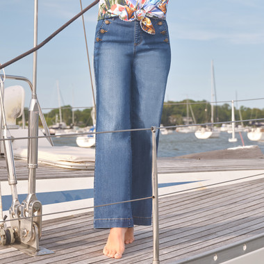 Plus Women's Wide Leg Pull On Sailor Jean