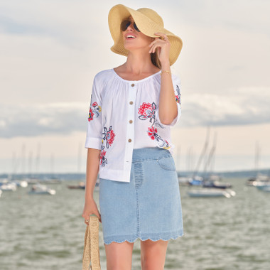 Women's Floral Embroidered Poplin Button Front Top