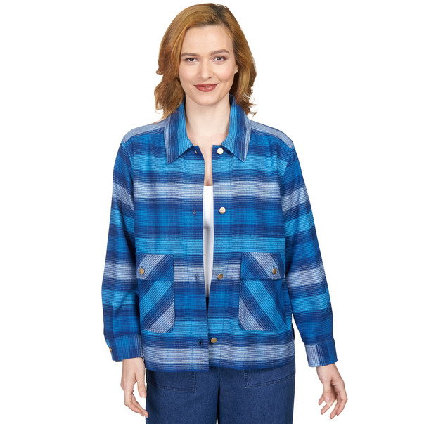 Petite Women's Short Plaid Flannel Button Front Jacket