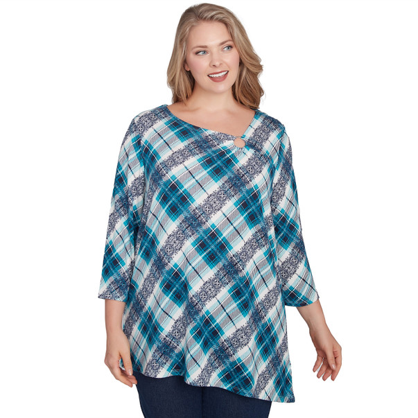 Plus Women's Ring Neck Plaid Hatchi Knit Top