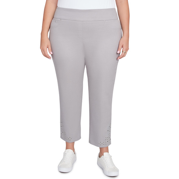 Plus Women's Pull-On Extra Stretch Embroidered Hem Jeans