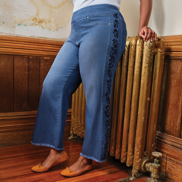 Women's Flocked Bootcut Ankle Jean