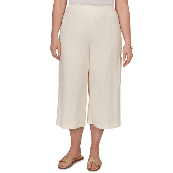Plus Women's Gauze Eyelet Cargo Pull On Capri