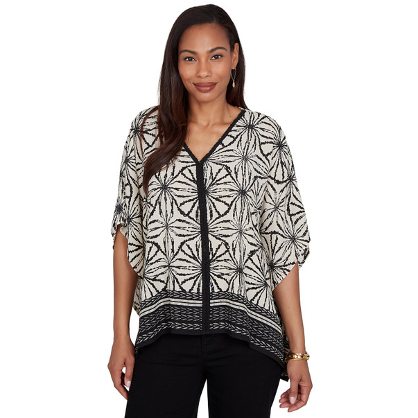 Women's Geo Border Print Crepe Tee