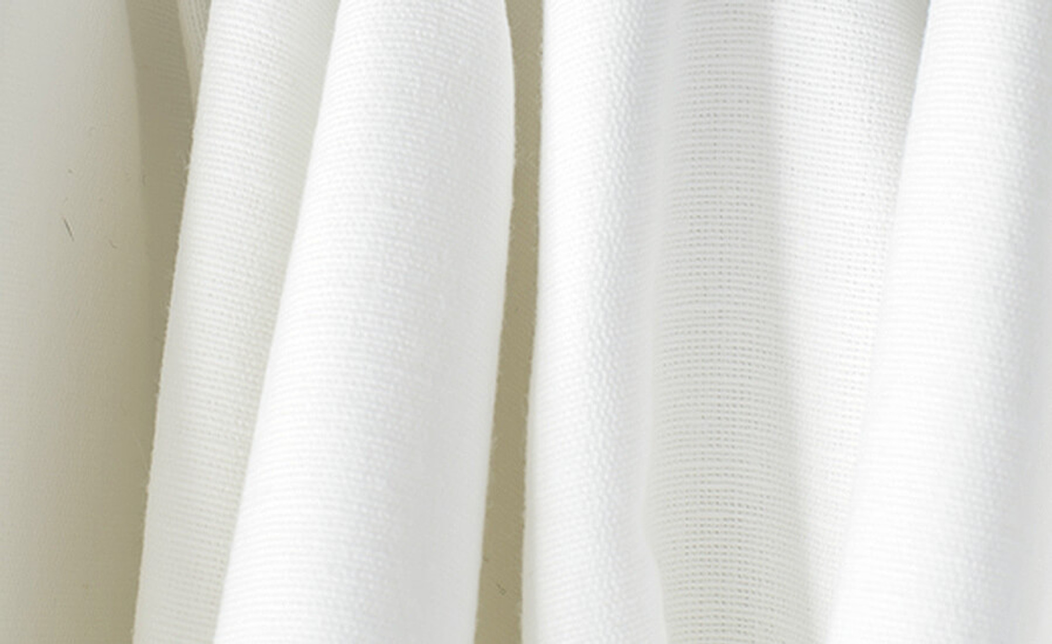 Today's New Construction Style of Dust Ruffles Vero Linens