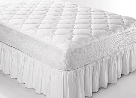 Skirted mattress pad