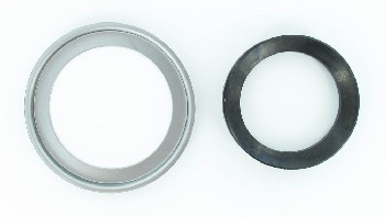 CR Seals 21294 Nitrile Oil Seal - 2.125 in Shaft, 3.058 in OD, 0.235 in Width, KIT Design, Nitrile Lip Material