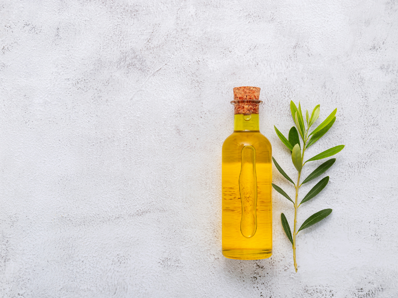 Why Is Extra Virgin Olive Oil or EVOO So Healthy