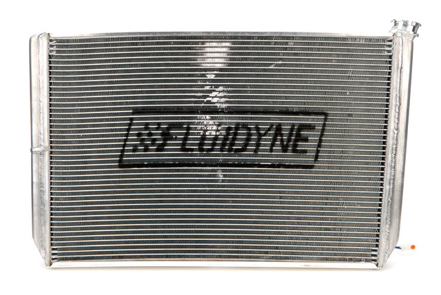 Fluidyne Performance Radiator DBl 29x18 w/Oil Cooler Fan & Filler Nck DUNFRP20-GCM-2FN