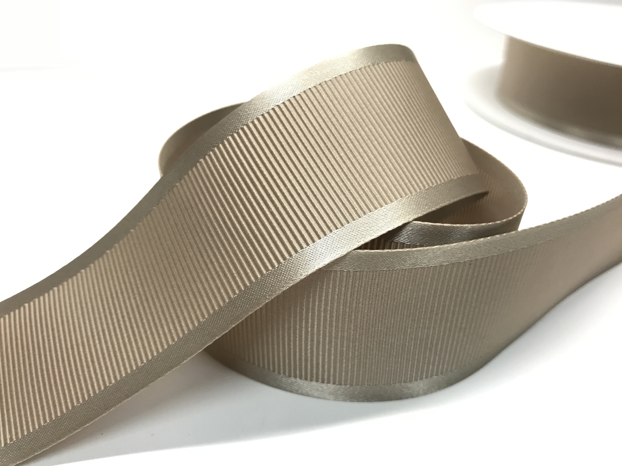 【週末特別お値下げ】APARTRY Grosgrain Ribbon Ring Grosgrain Ribbon Ring – APARTRY