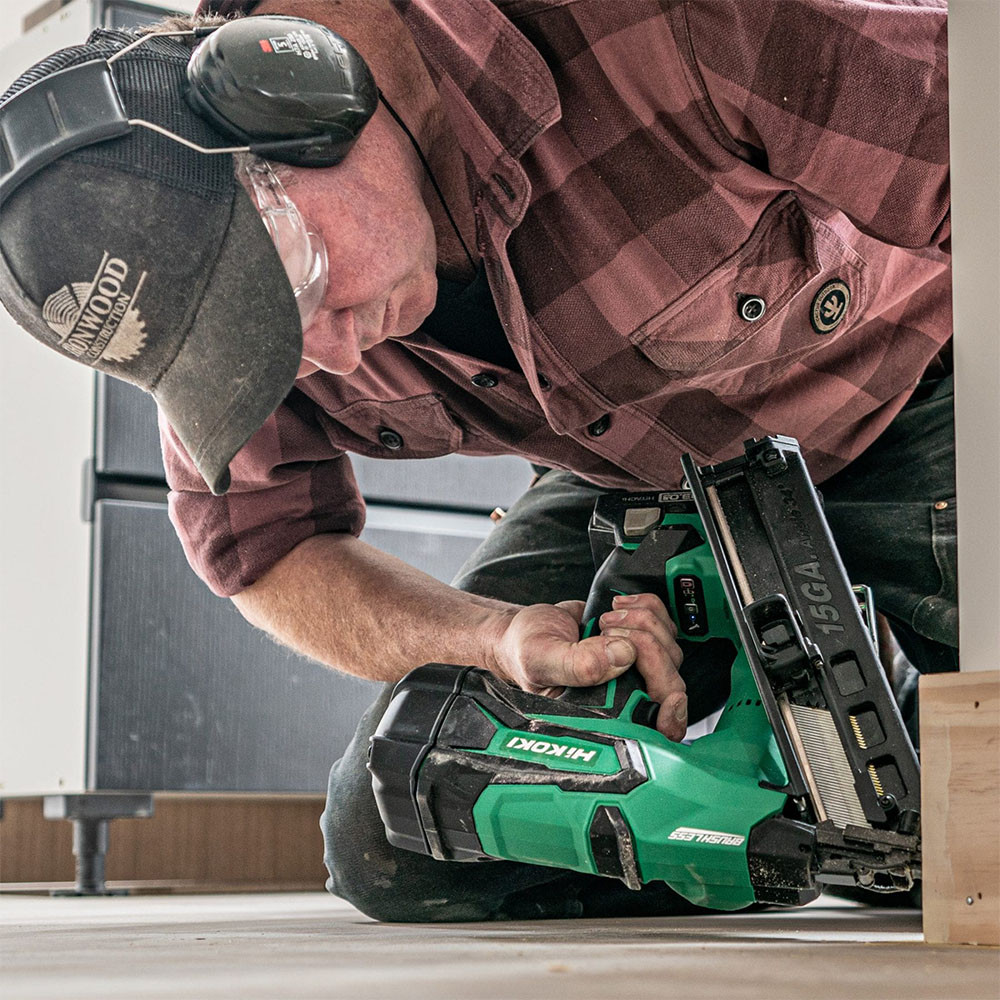 Hikoki NT1865DMAJ4Z 18v Brushless Angled Second Fix Finishing Nail Gun