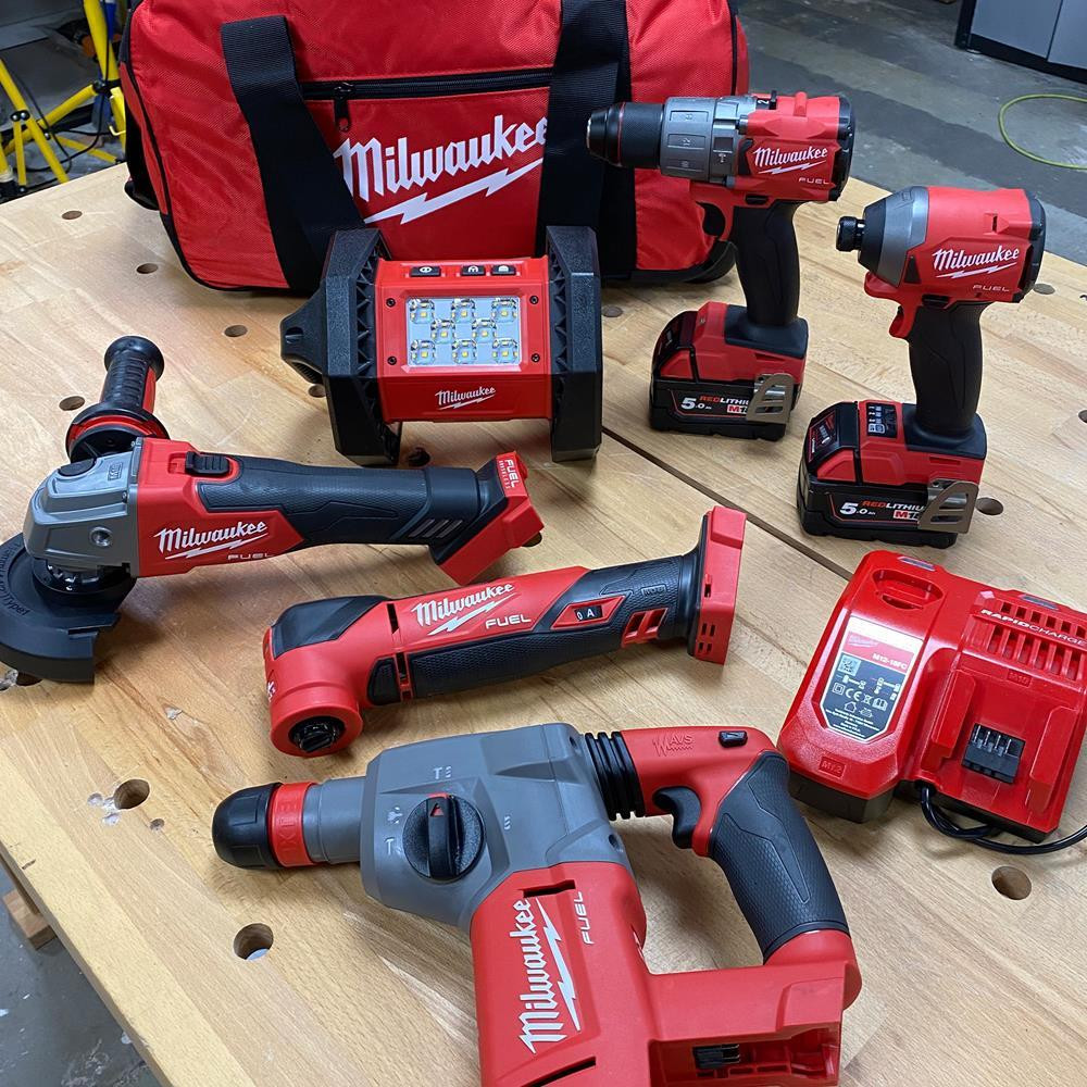 Milwaukee M18FPP612-502B 18V FUEL Piece Kit with x 5Ah Batteries