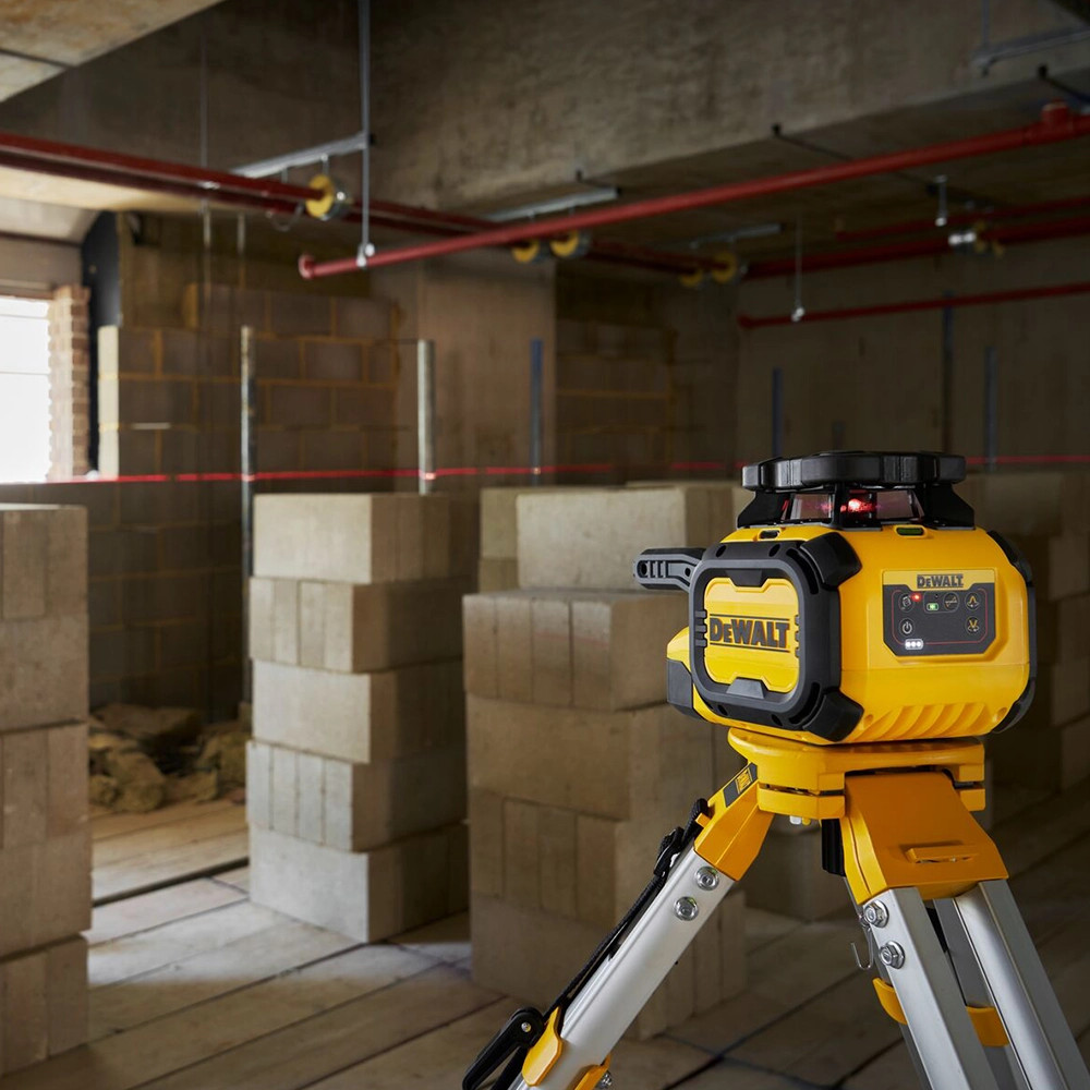 Dewalt DCLE15211R-GB USB-C Rotary Dual Slope Red Laser Kit with