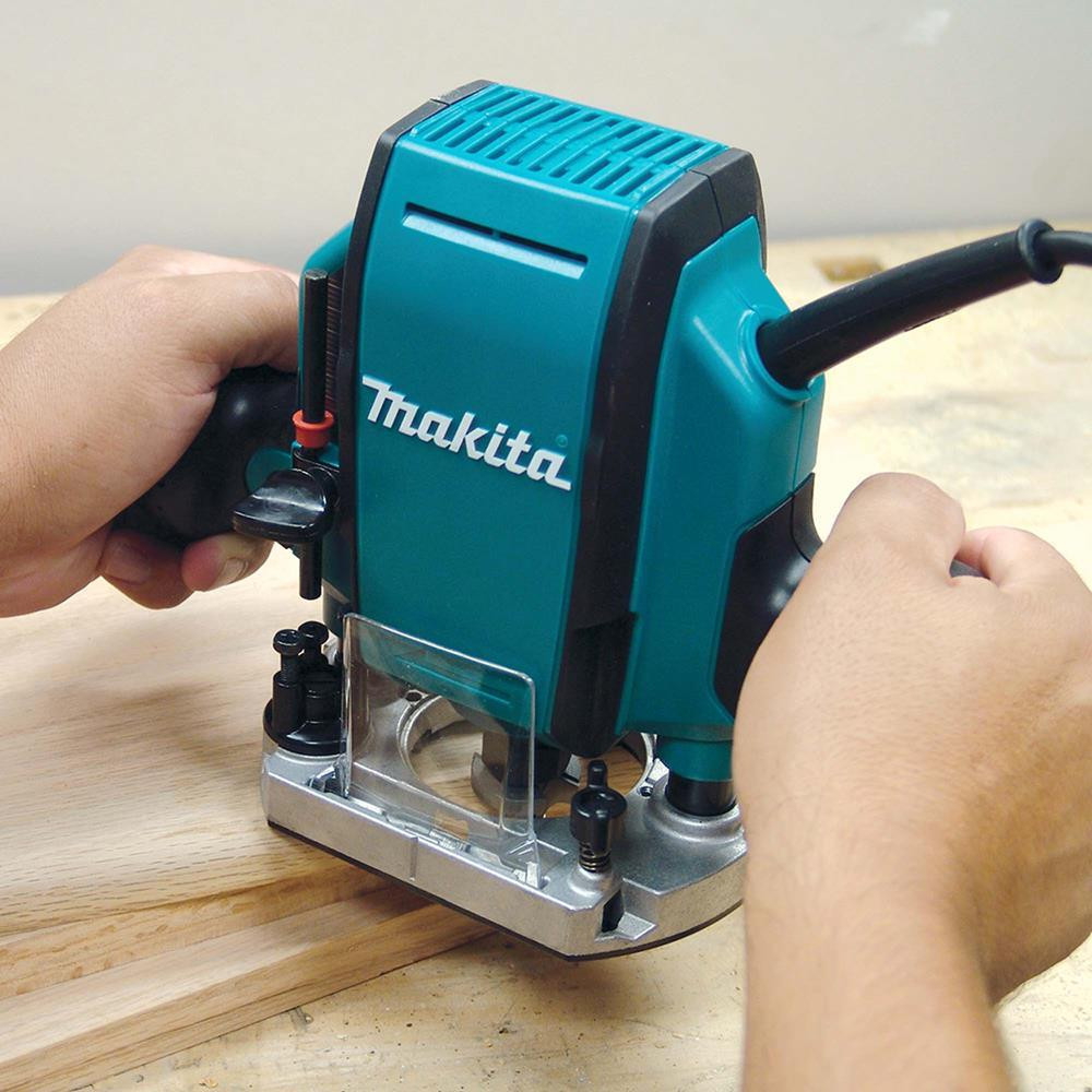 Makita RP0900X Router (1/4'' Shank) | Makita Routers & Trimmers | ITS.co.uk