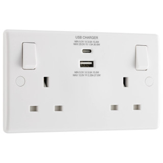 BG Electrical 800 Series 13A 2-Gang SP Switched Socket + 4.2A 2-Outlet Type A & C USB Charger White BG Electrical 800 Series 13A 2-Gang SP Switched Socket + 4.2A 2-Outlet Type A & C USB Charger White