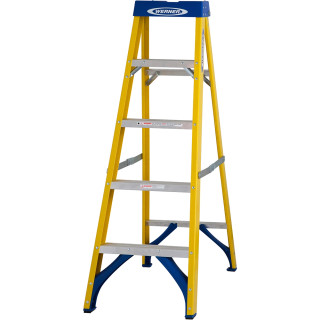 Werner 716 Series 5 Tread Fibreglass Stepladder Werner 716 Series 5 Tread Fibreglass Stepladder