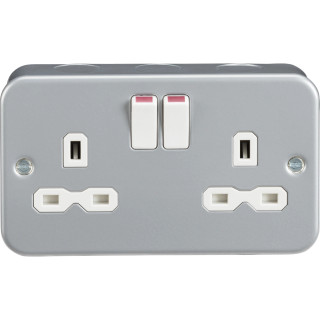 Knightsbridge MR9000 Metal Clad 13A 2G DP Switched Socket