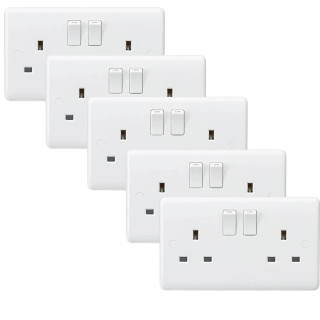 Knightsbridge CU9000 13A 2G DP Twin Earths Switched Socket - Pack of 5 Knightsbridge CU9000 13A 2G DP Twin Earths Switched Socket - Pack of 5