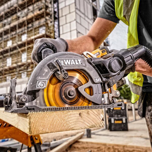 Dewalt DCS577T2 54V XR FLEXVOLT Brushless 190mm Worm Drive Saw