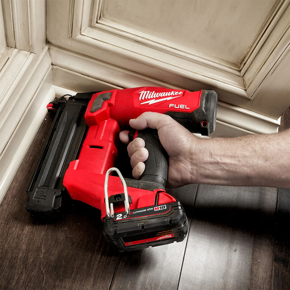 Milwaukee M18 FN18GS-0X 18V FUEL Brushless Straight Finish Nailer 18 Gauge  with 2x 2.0Ah Batteries, Charger  Case