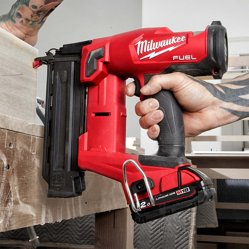 Milwaukee M18 FN18GS-0X 18V FUEL Brushless Straight Finish Nailer 18 Gauge  with 2x 2.0Ah Batteries, Charger  Case