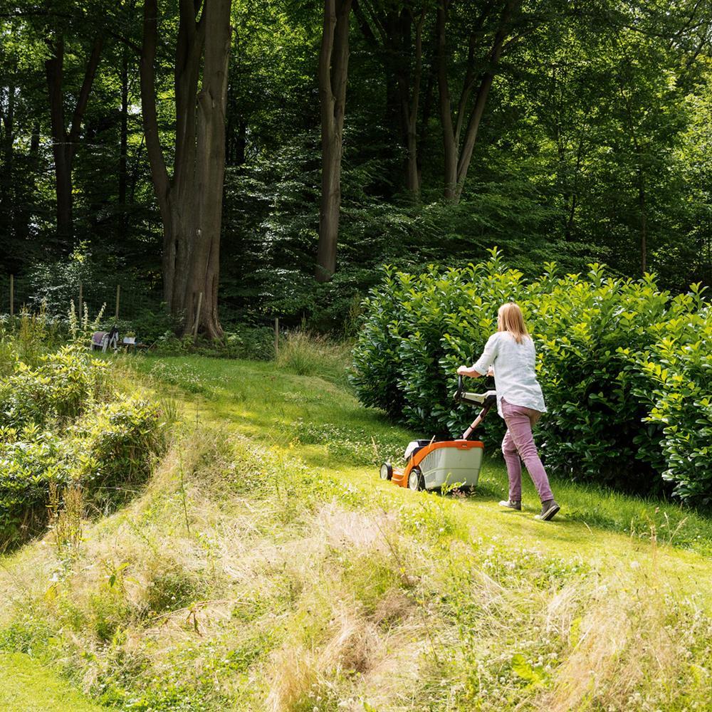 Rma 448 Stihl Lawn Mowers Battery Powered Stihl RMA 448 TC