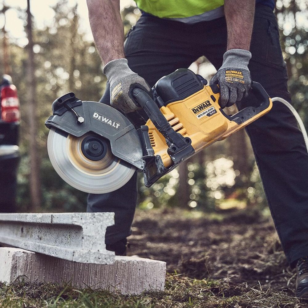 Home Depot Dewalt Flexvolt Brushless Saw DeWalt 60V MAX Brushless