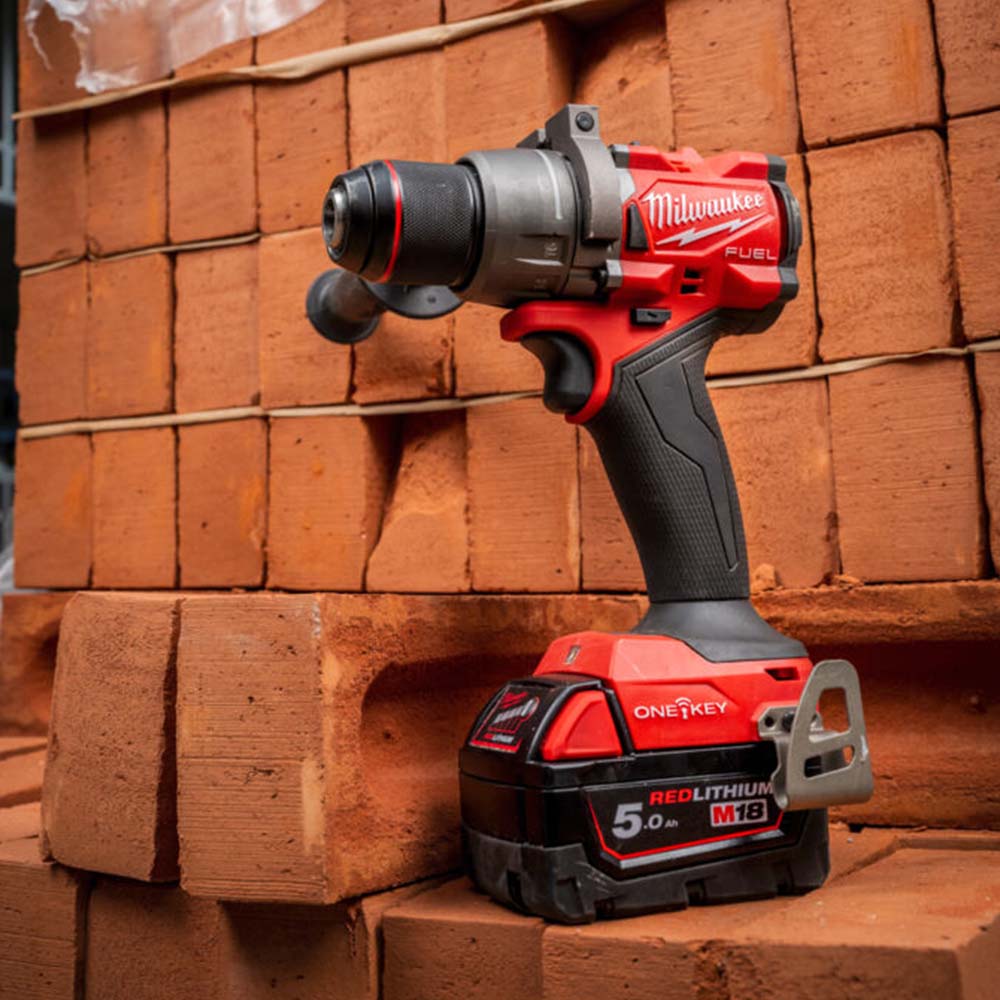 Milwaukee M18 ONEPP2A3 2 Piece 18V ONE KEY Power Tool Kit 2x 5.0Ah Batteries Charger Case Milwaukee Twinpacks ITS