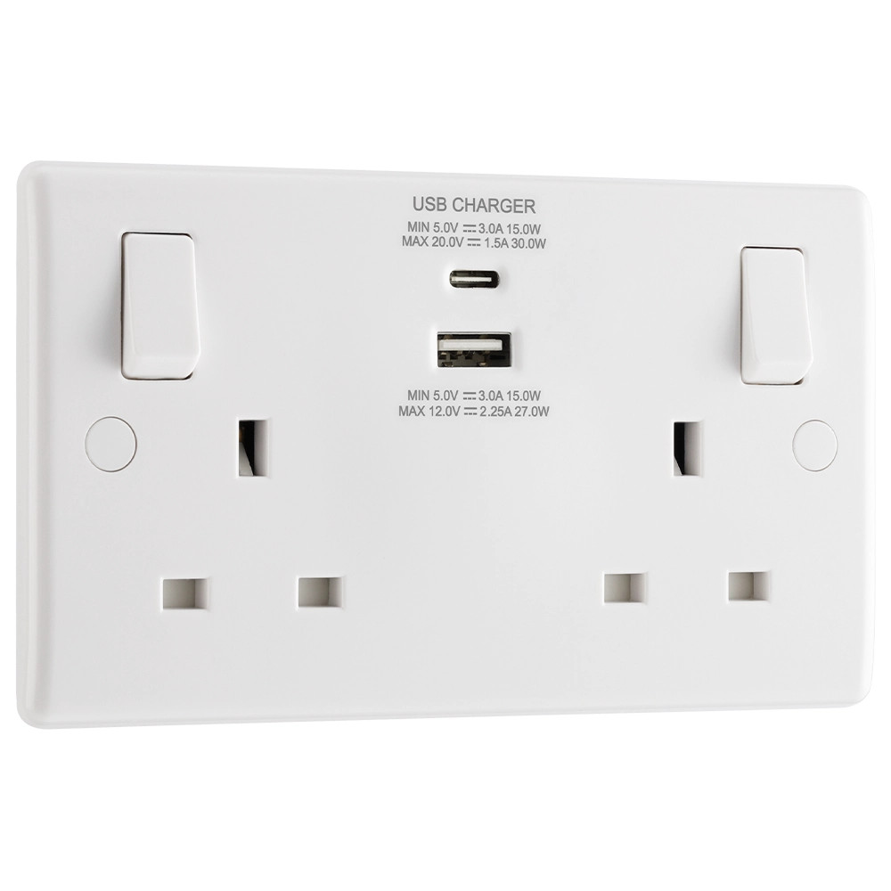 BG Electrical 800 Series 13A 2-Gang SP Switched Socket + 4.2A 2-Outlet Type A & C USB Charger White