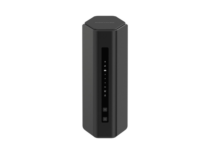 NETGEAR Nighthawk WiFi 7 BE6500 Dual-Band WiFi 7 Router (RS200)